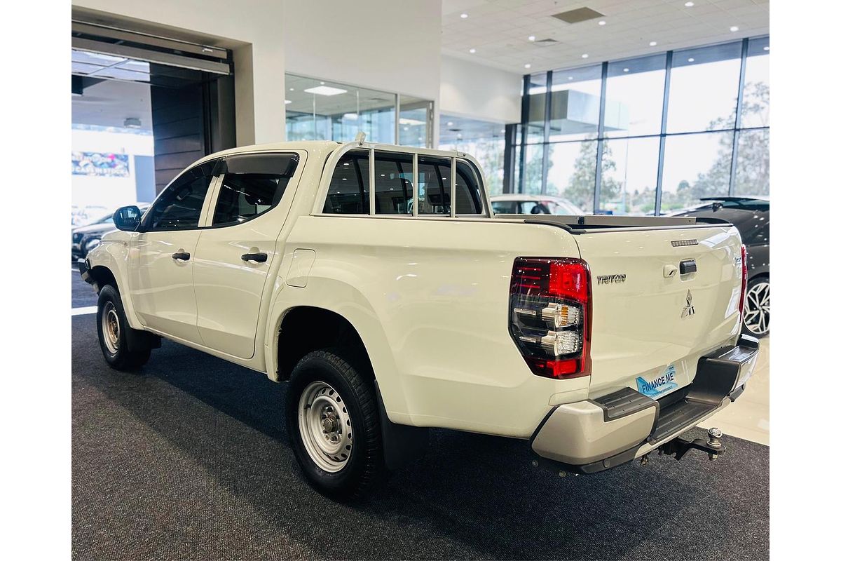 2021 Mitsubishi Triton GLX ADAS MR 4X4