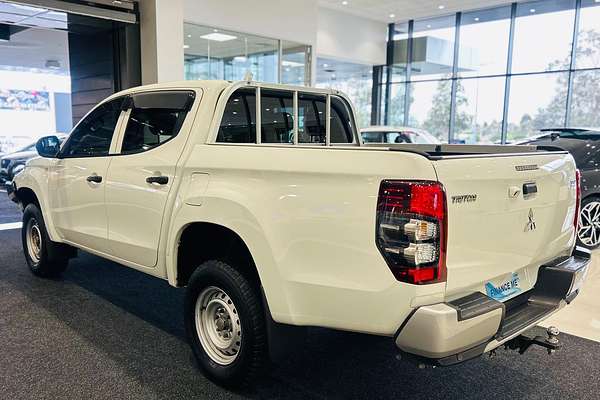 2021 Mitsubishi Triton GLX ADAS MR 4X4