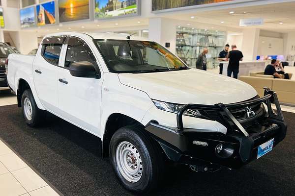 2021 Mitsubishi Triton GLX ADAS MR 4X4