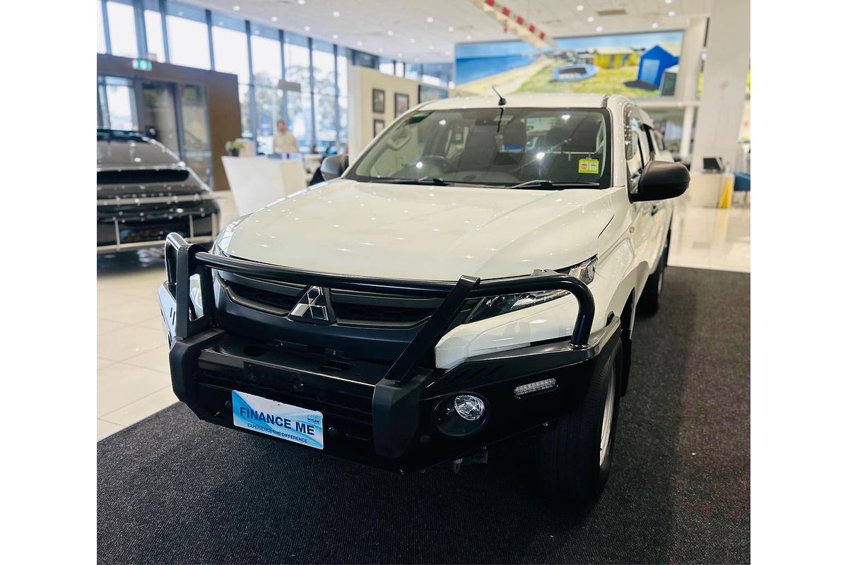 2021 Mitsubishi Triton GLX ADAS MR 4X4
