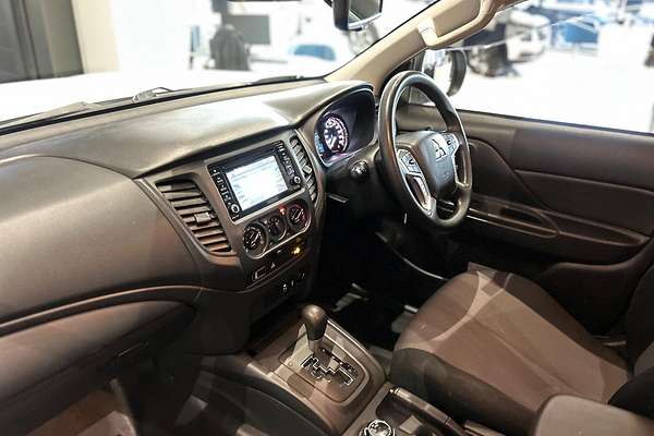 2021 Mitsubishi Triton GLX ADAS MR 4X4