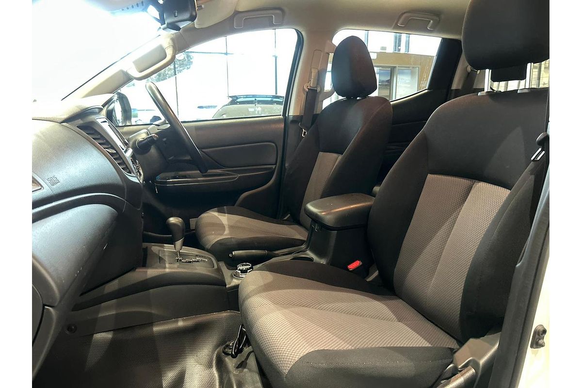 2021 Mitsubishi Triton GLX ADAS MR 4X4