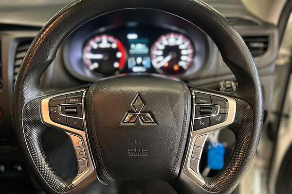 2021 Mitsubishi Triton GLX ADAS MR 4X4