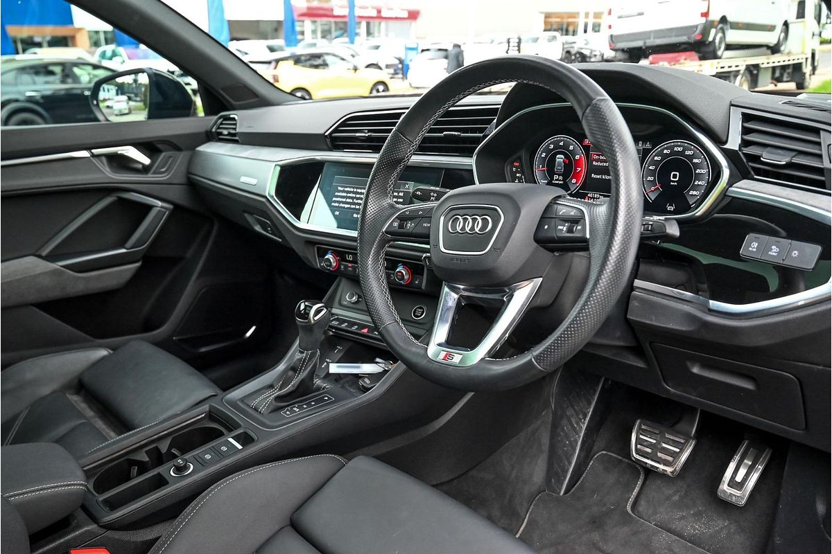 2021 Audi Q3 40 TFSI S line F3