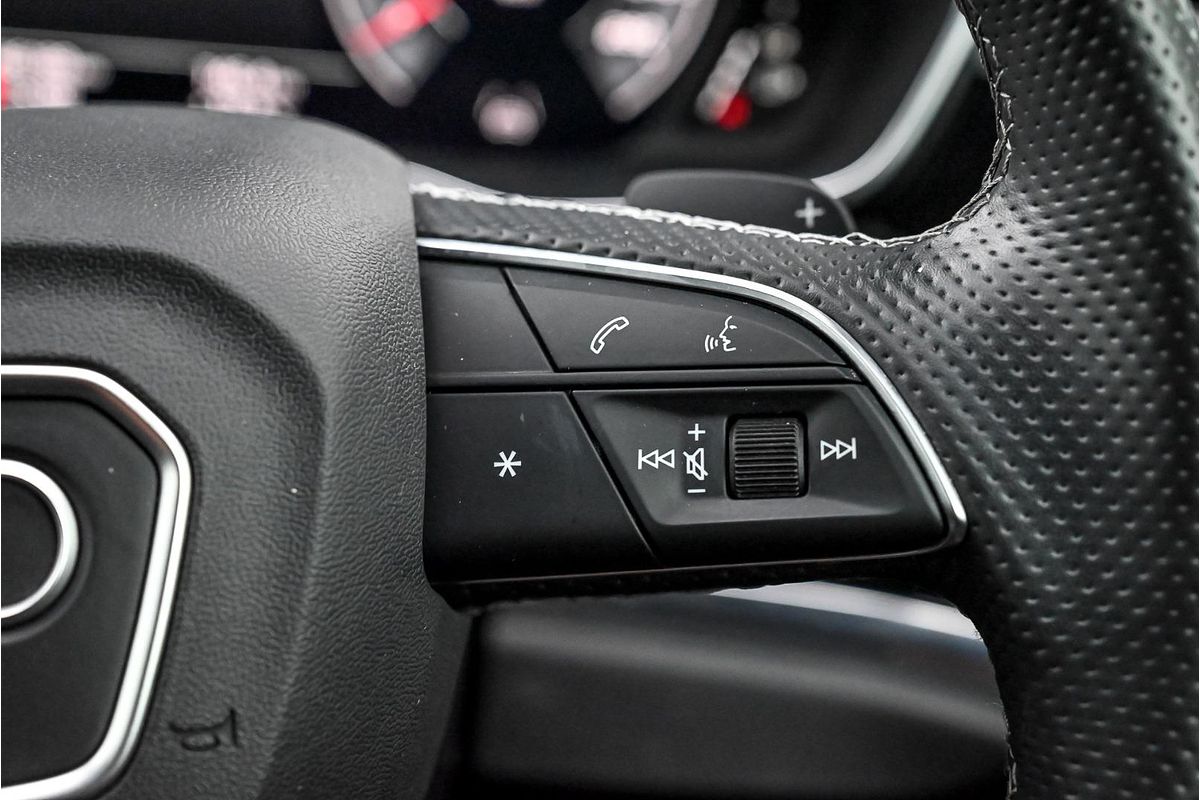 2021 Audi Q3 40 TFSI S line F3