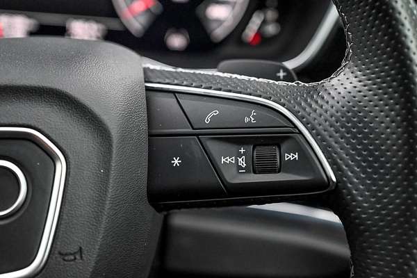 2021 Audi Q3 40 TFSI S line F3