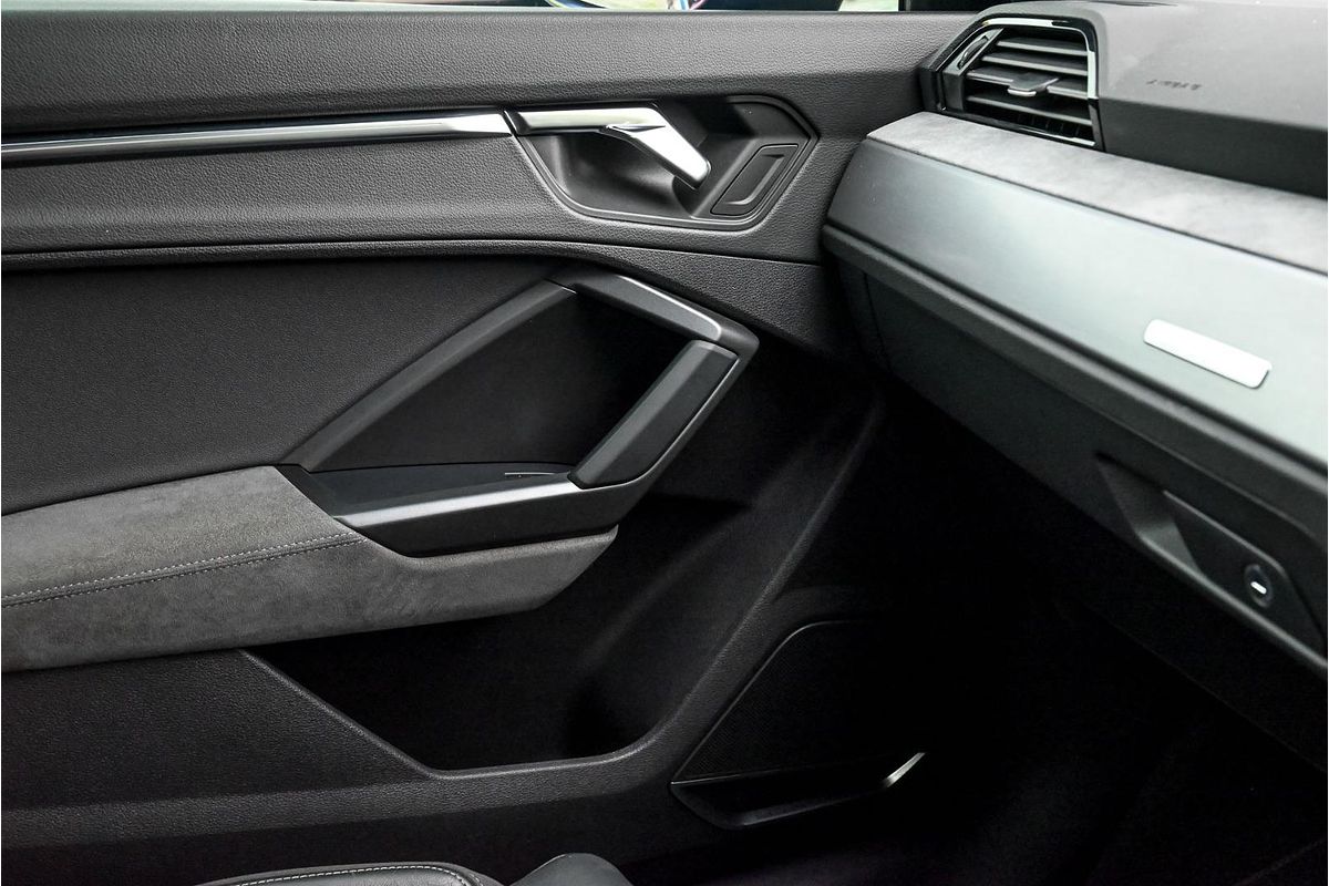 2021 Audi Q3 40 TFSI S line F3