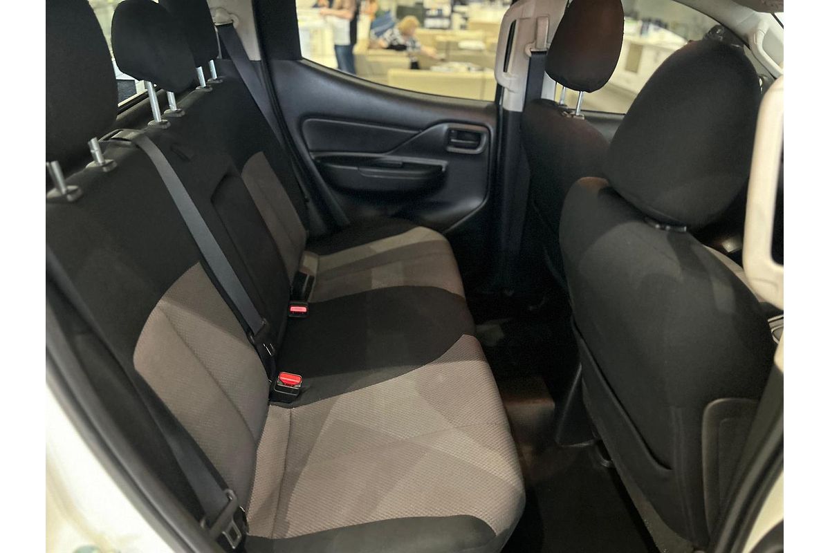 2021 Mitsubishi Triton GLX ADAS MR 4X4