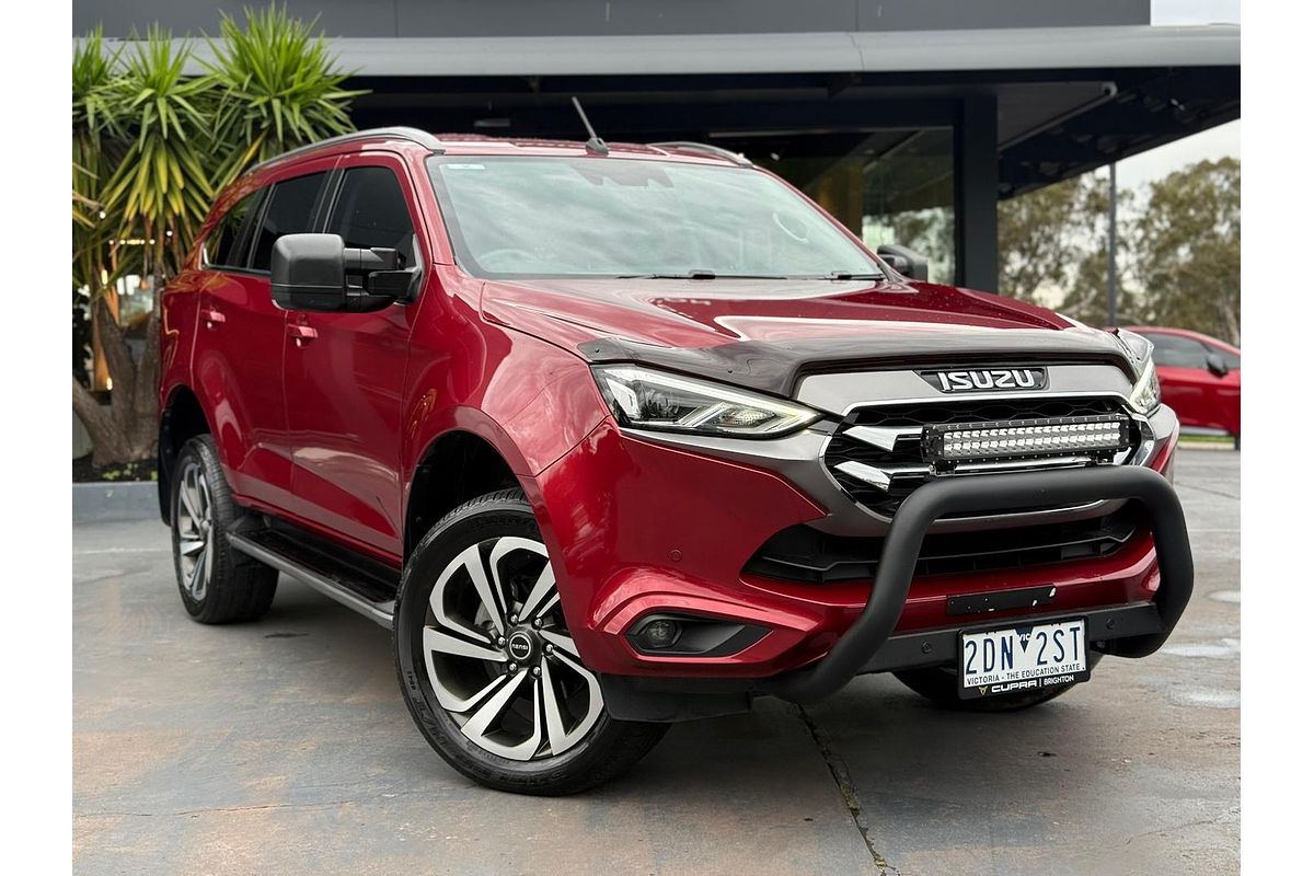 2022 Isuzu MU-X LS-T