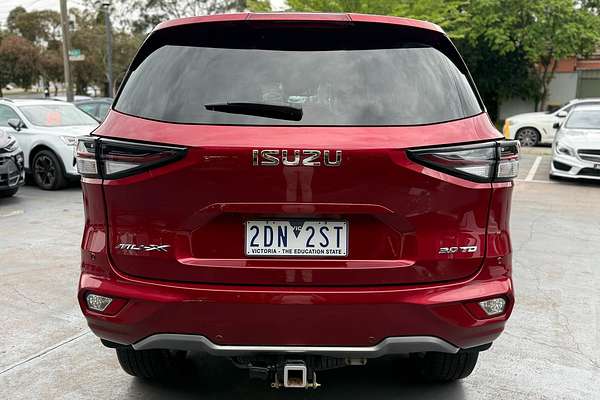 2022 Isuzu MU-X LS-T