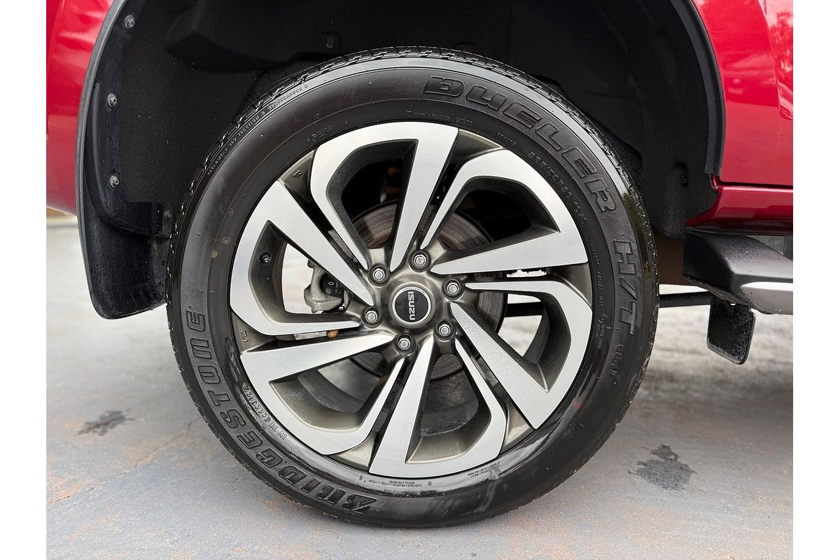 2022 Isuzu MU-X LS-T