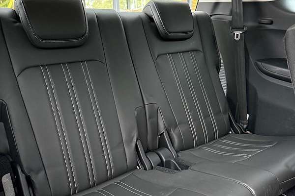 2022 Isuzu MU-X LS-T