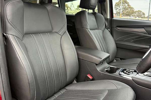 2022 Isuzu MU-X LS-T