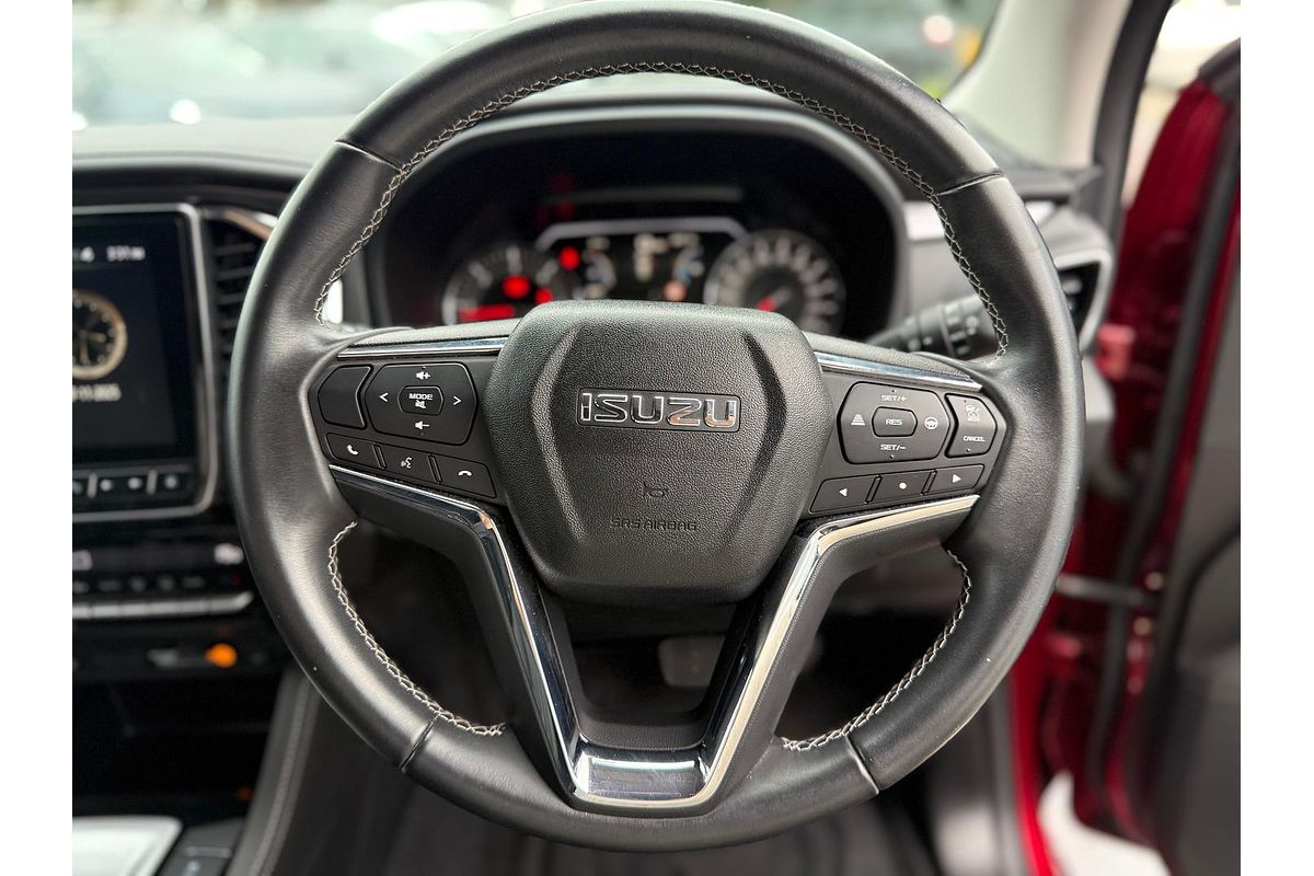 2022 Isuzu MU-X LS-T