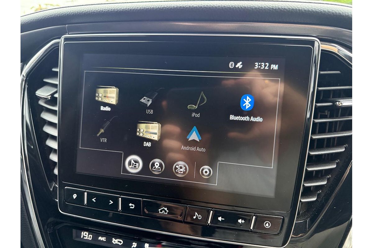 2022 Isuzu MU-X LS-T