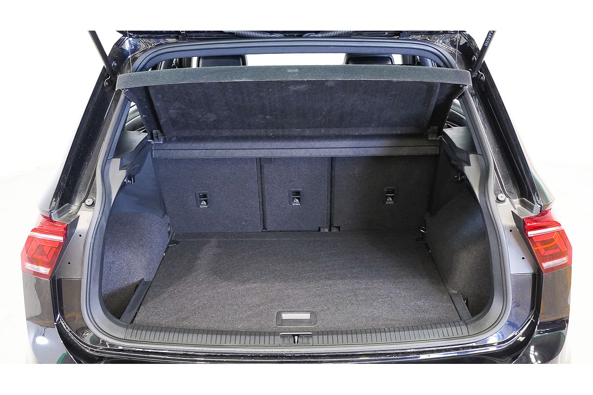 2023 Volkswagen Tiguan 162TSI R-Line 5N