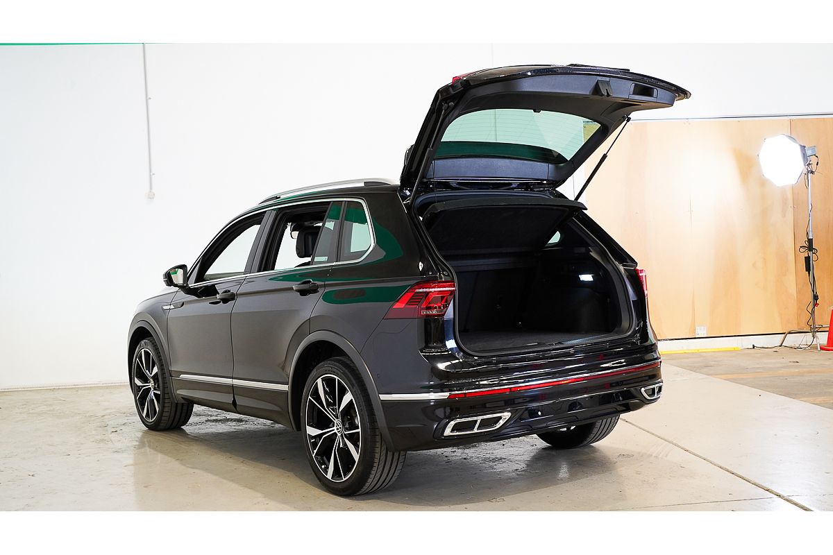 2023 Volkswagen Tiguan 162TSI R-Line 5N