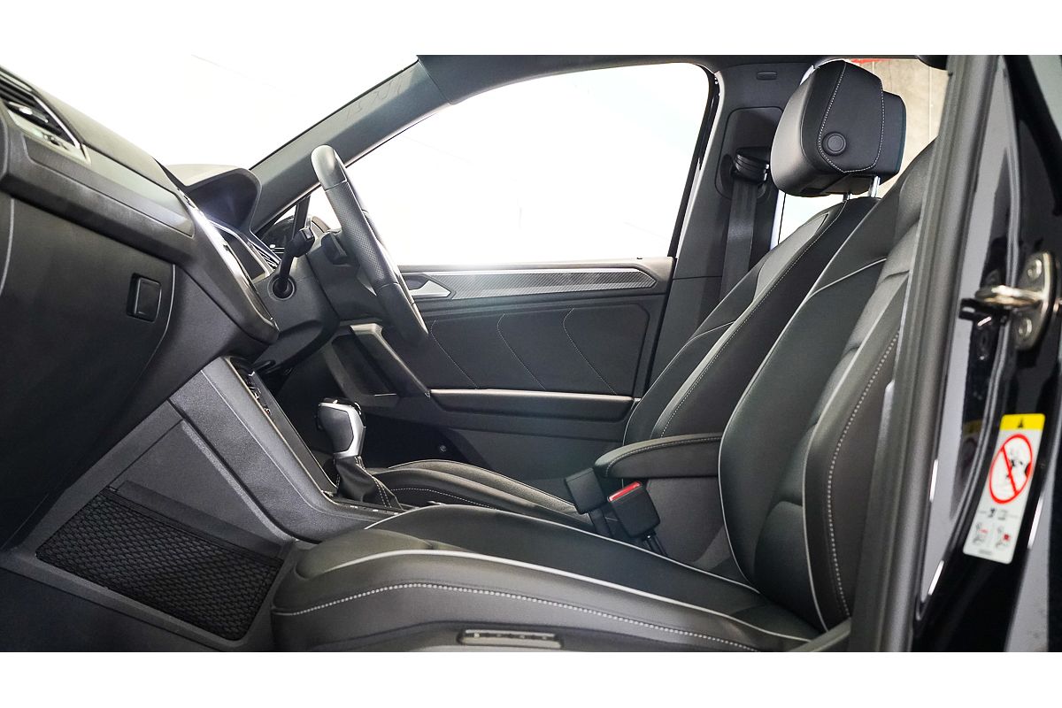 2023 Volkswagen Tiguan 162TSI R-Line 5N