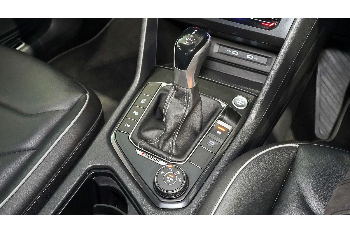 2023 Volkswagen Tiguan 162TSI R-Line 5N