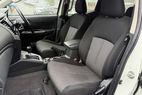 2019 Mitsubishi Triton GLS MR 4X4