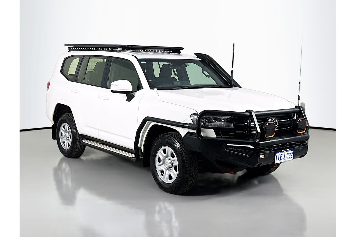 2024 Toyota Landcruiser GX FJA300R