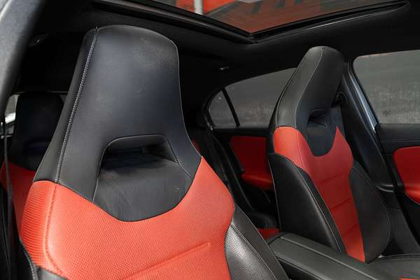 2020 Mercedes-Benz A-Class A250 W177