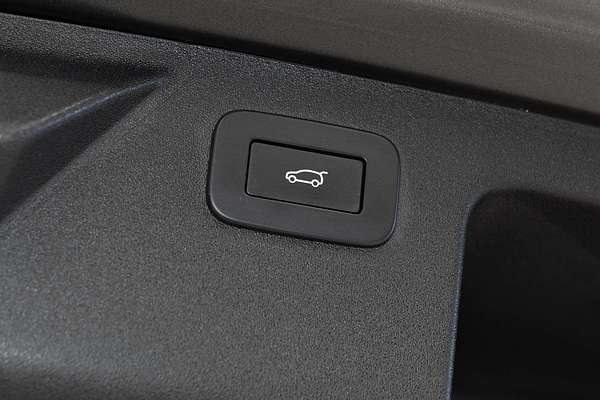 2023 Land Rover Discovery Sport P250 Dynamic SE L550