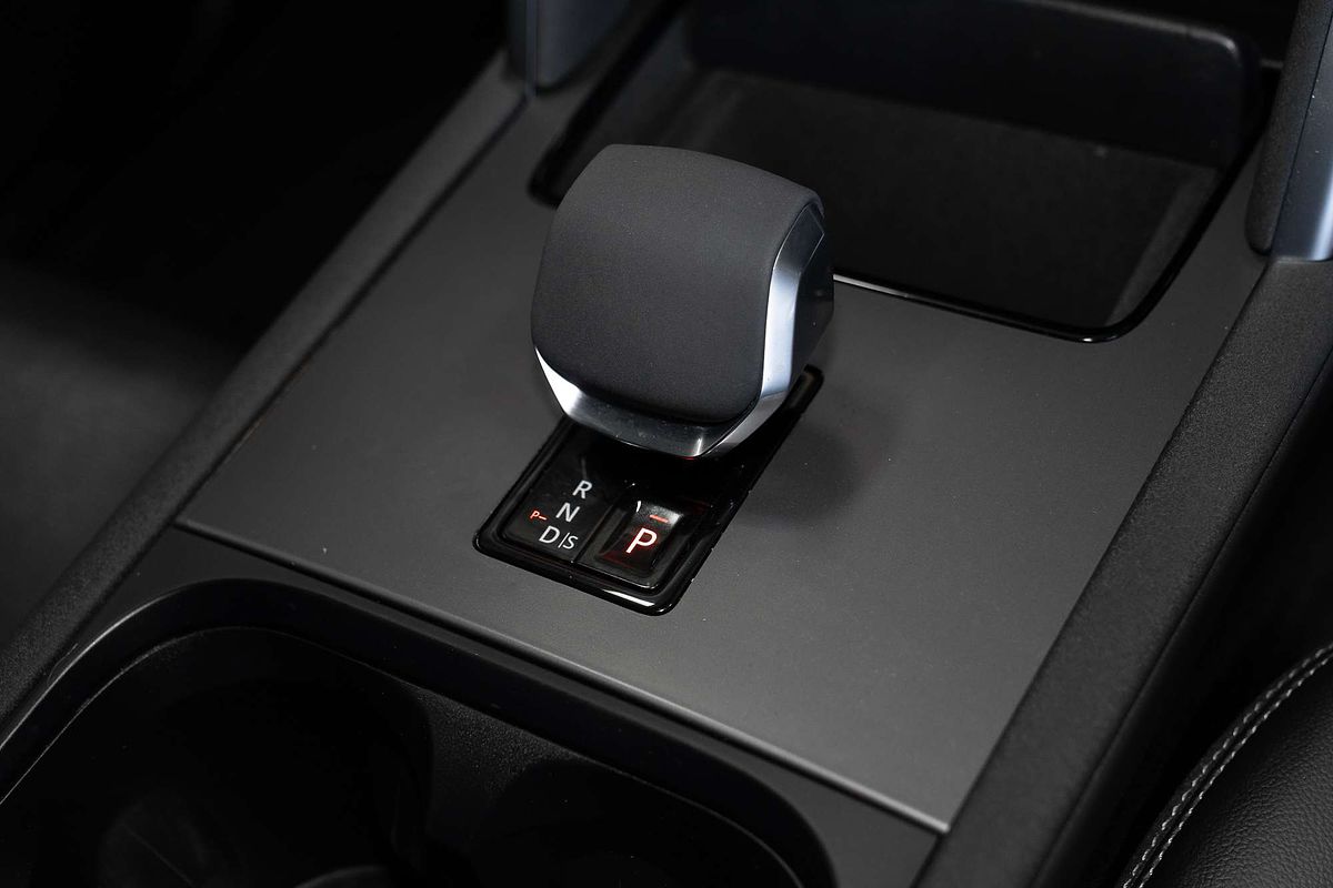 2023 Land Rover Discovery Sport P250 Dynamic SE L550