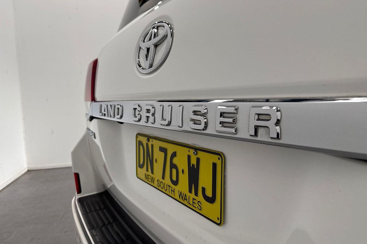 2016 Toyota Landcruiser Sahara VDJ200R