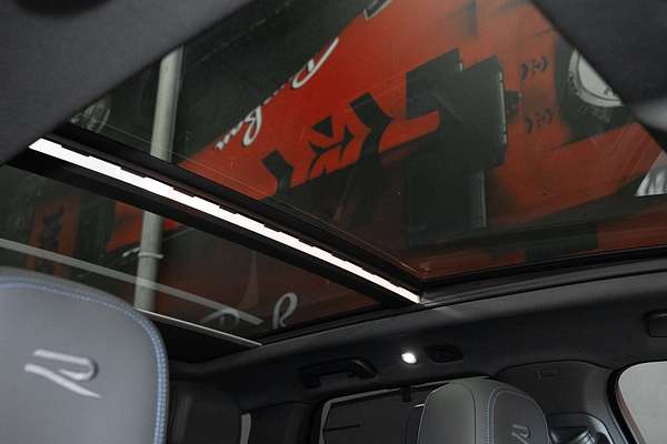 2024 Volkswagen Touareg R RC