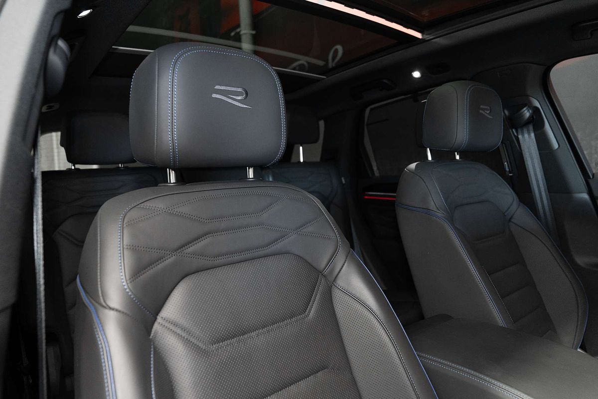 2024 Volkswagen Touareg R RC