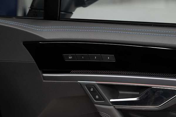 2024 Volkswagen Touareg R RC