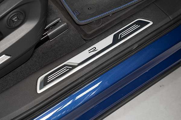 2024 Volkswagen Touareg R RC