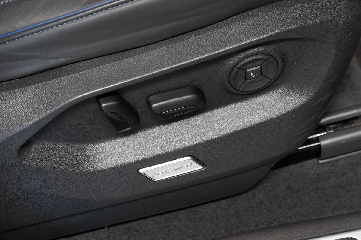 2024 Volkswagen Touareg R RC