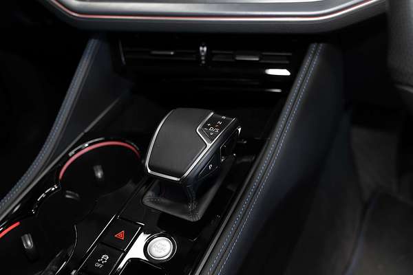 2024 Volkswagen Touareg R RC