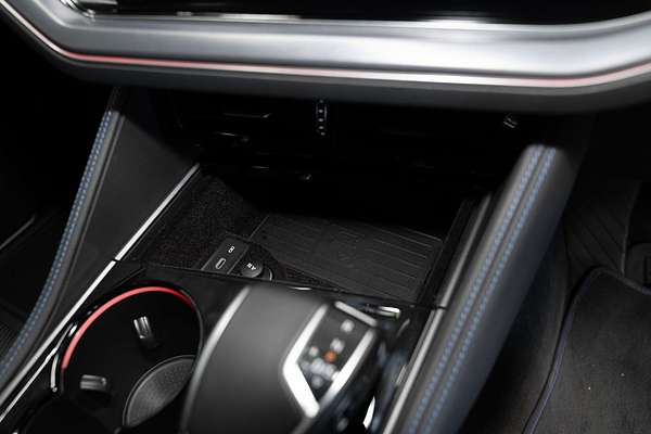 2024 Volkswagen Touareg R RC