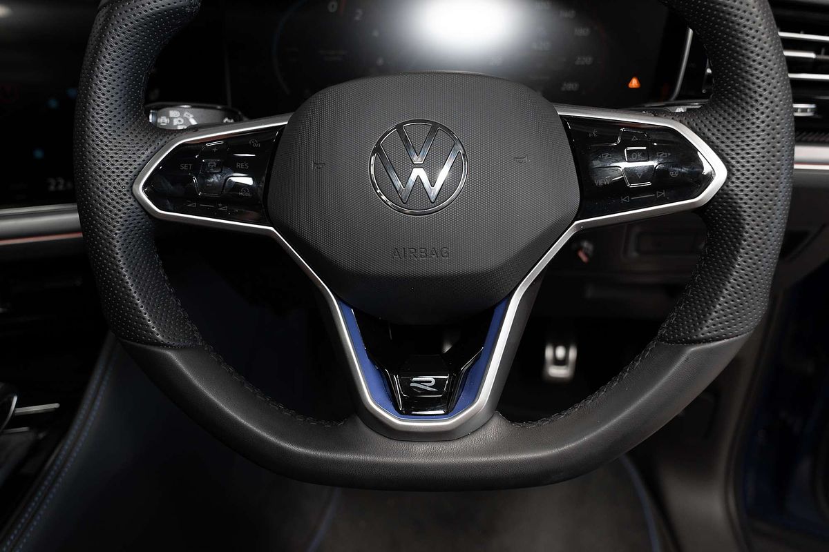 2024 Volkswagen Touareg R RC