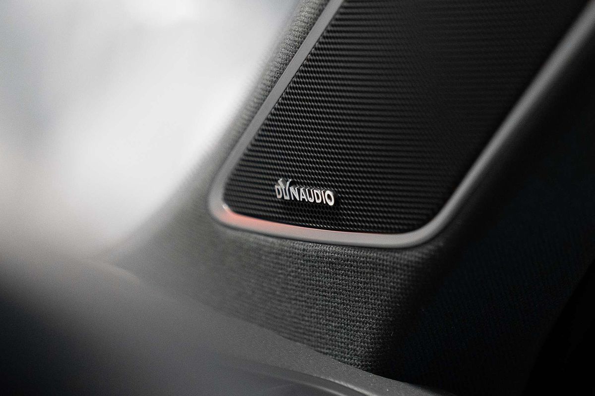 2024 Volkswagen Touareg R RC