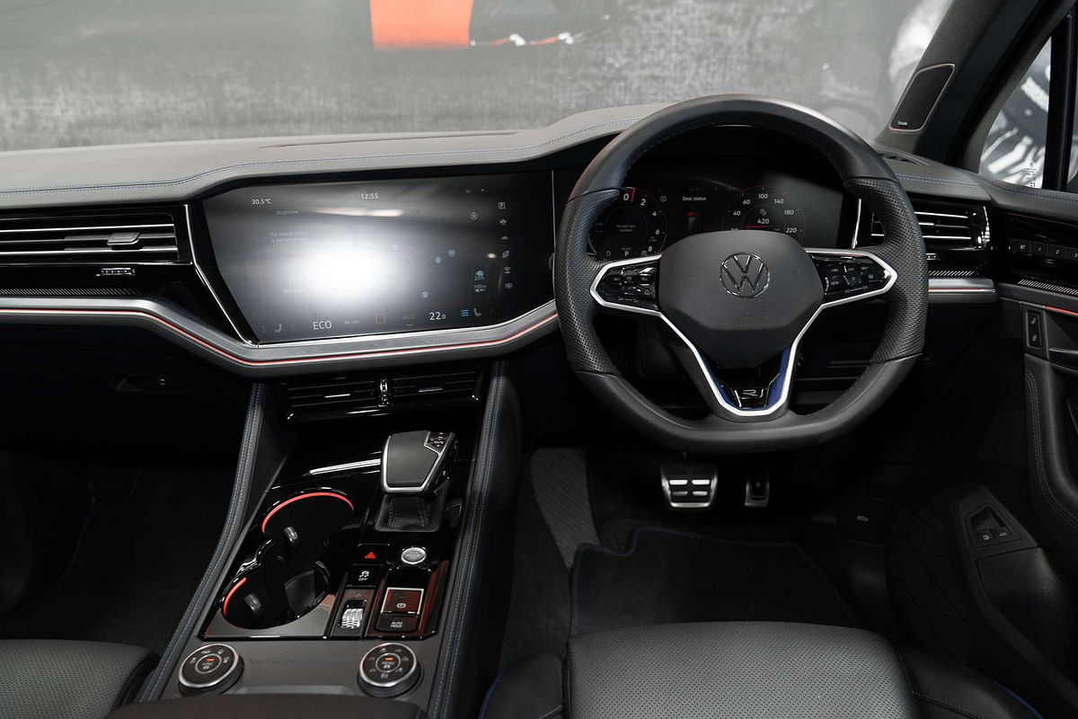 2024 Volkswagen Touareg R RC