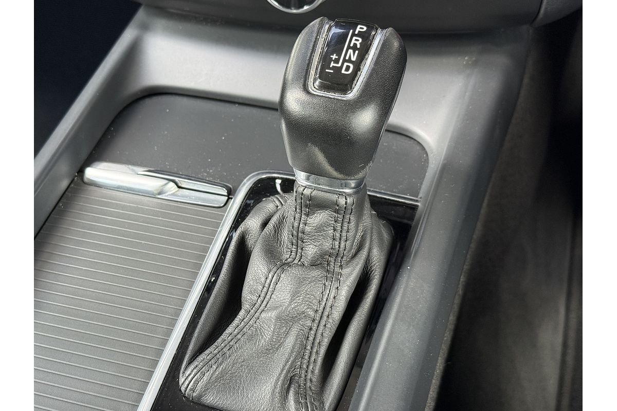 2018 Volvo XC60 T5 Momentum