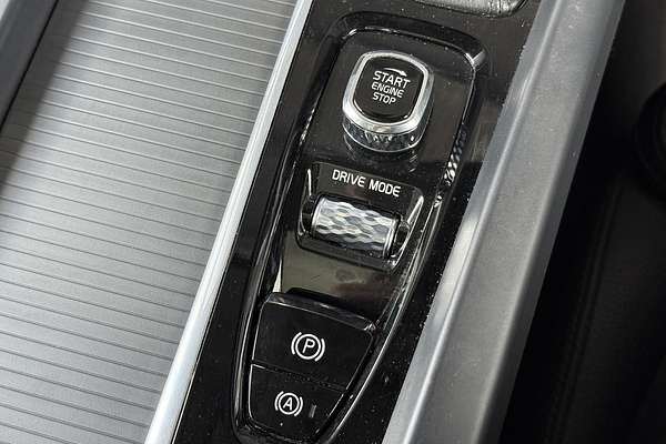 2018 Volvo XC60 T5 Momentum