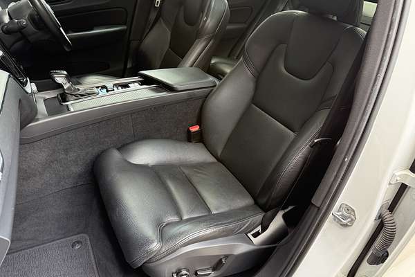 2018 Volvo XC60 T5 Momentum