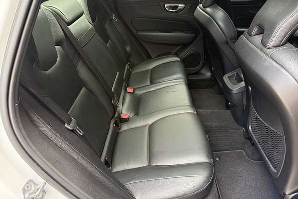 2018 Volvo XC60 T5 Momentum