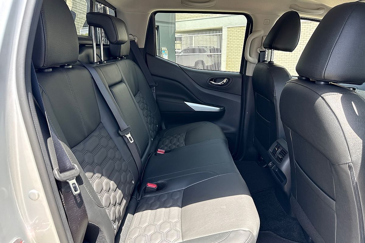 2025 Nissan Navara ST-X D23 4X4