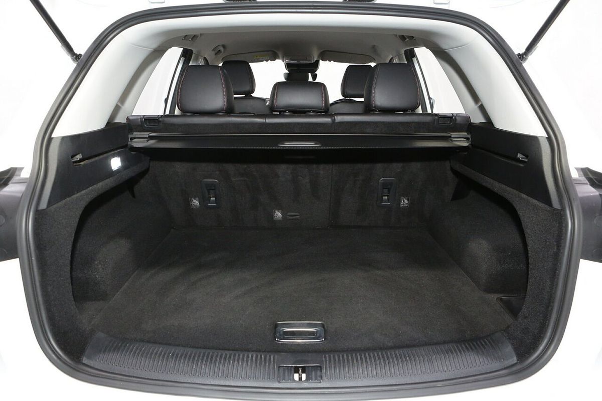 2024 MG HS Vibe SAS23