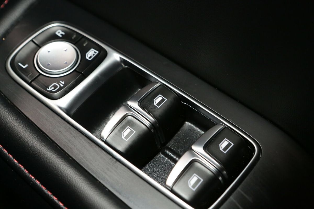 2024 MG HS Vibe SAS23