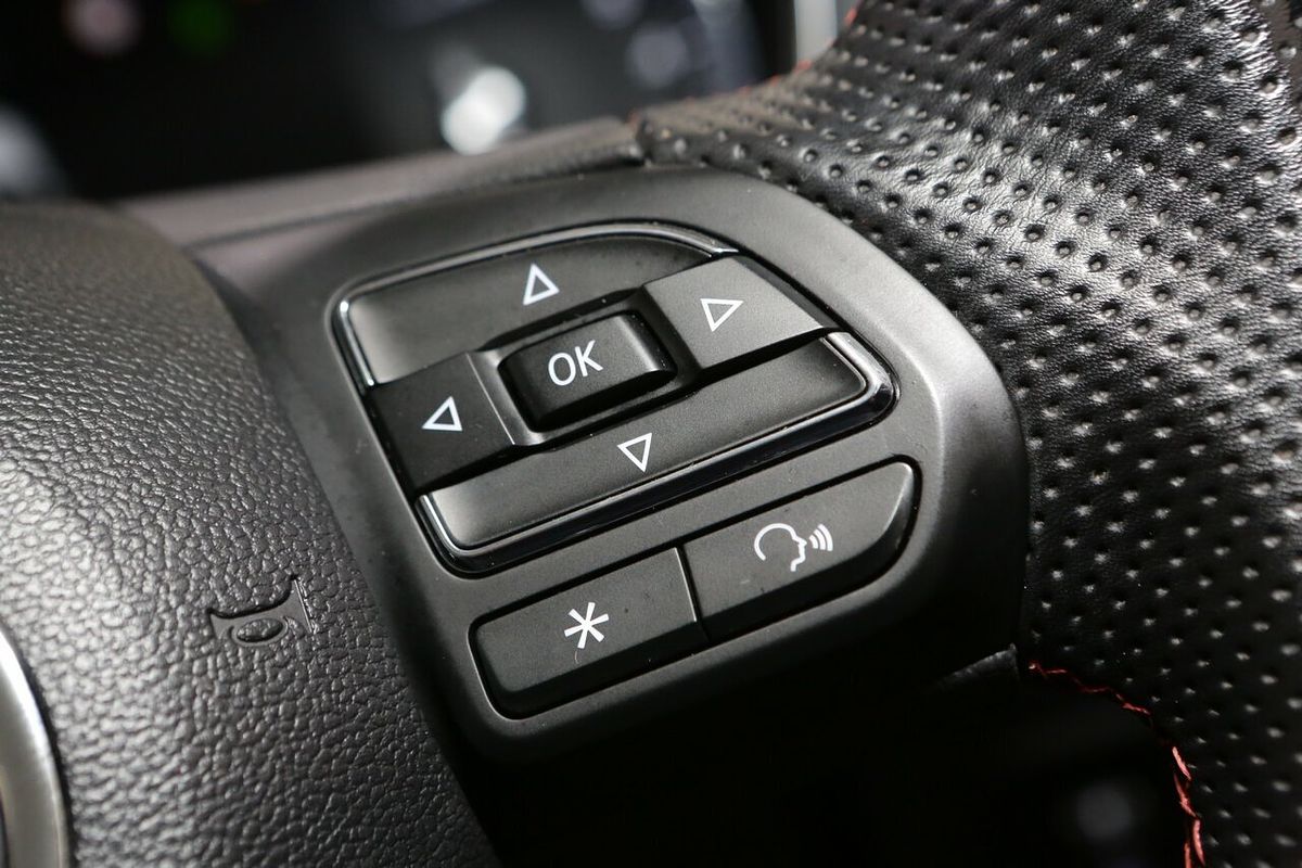 2024 MG HS Vibe SAS23