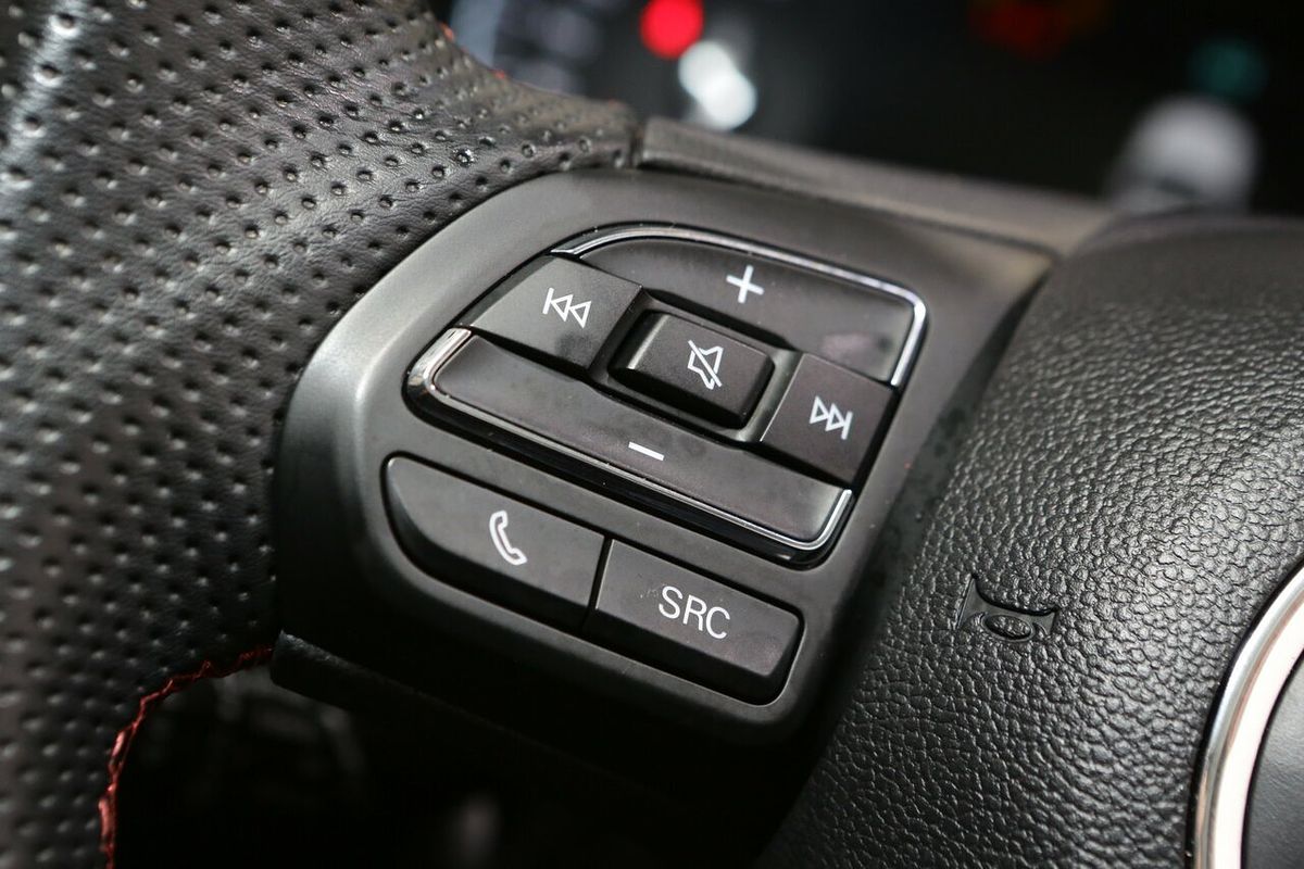 2024 MG HS Vibe SAS23