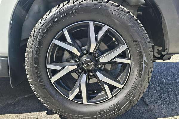 2021 Isuzu MU-X LS-U