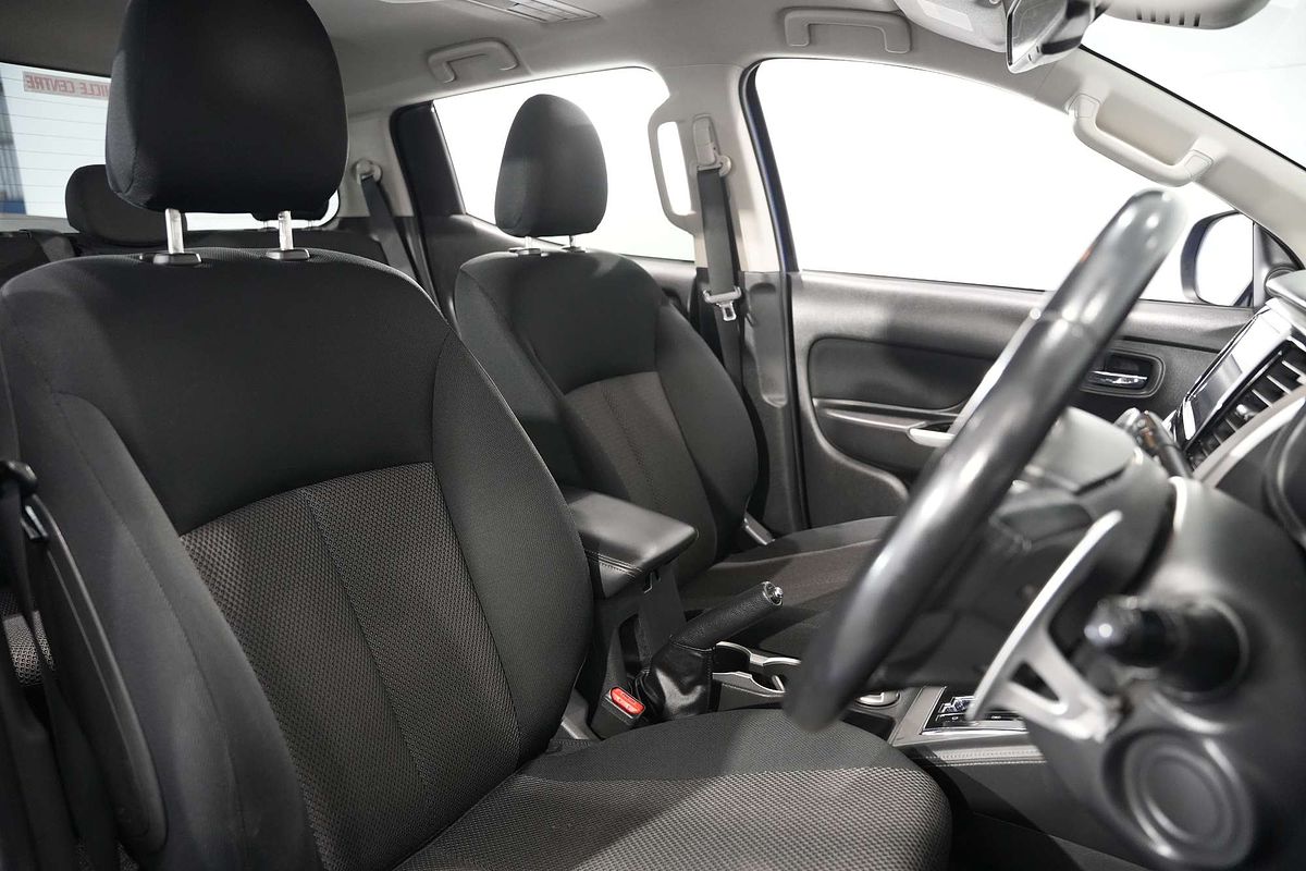 2020 Mitsubishi Triton GLS MR 4X4